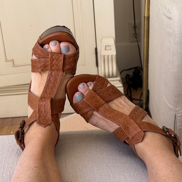 Neiman Marcus Pura López Used High Wedge platform Sexy Hot Dance❤️ Fits 7 to 7.5 - Picture 4 of 11